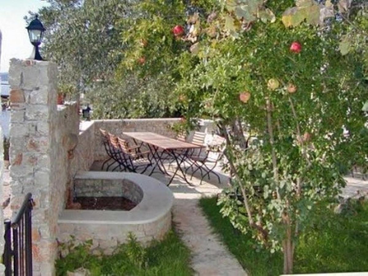 Apartments Doria - 20M From Beach Trogir Exterior foto