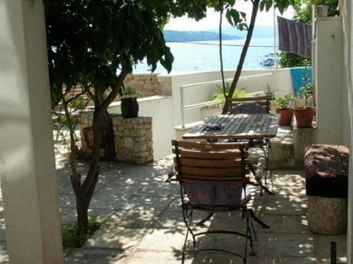 Apartments Doria - 20M From Beach Trogir Exterior foto
